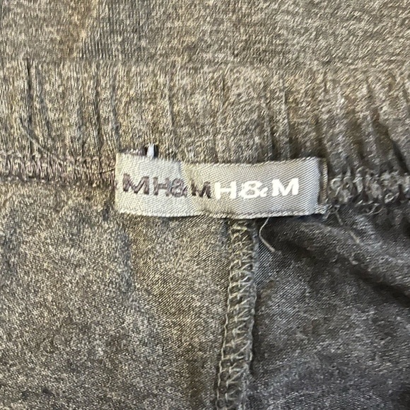 H&M: Leggings  with Skirt - Picture 2 of 3